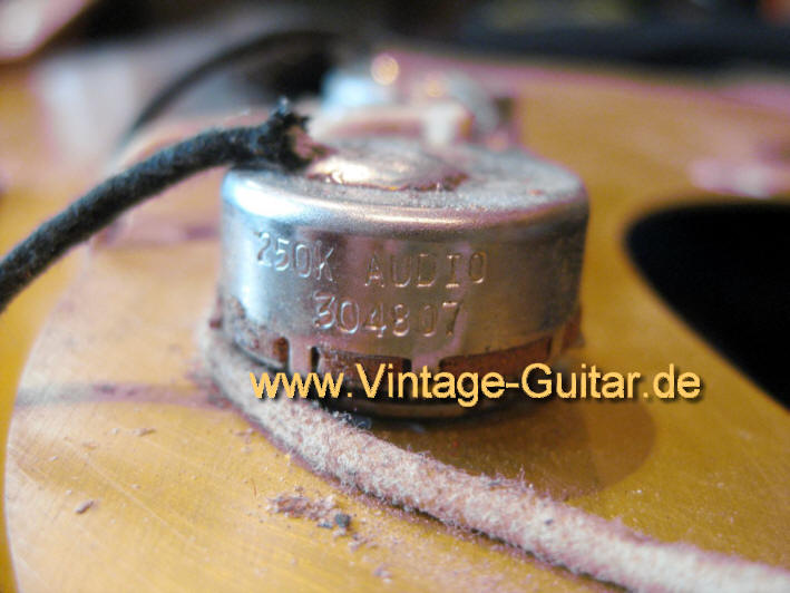 Fender-Precision-Bass-1958_sb_9a.jpg