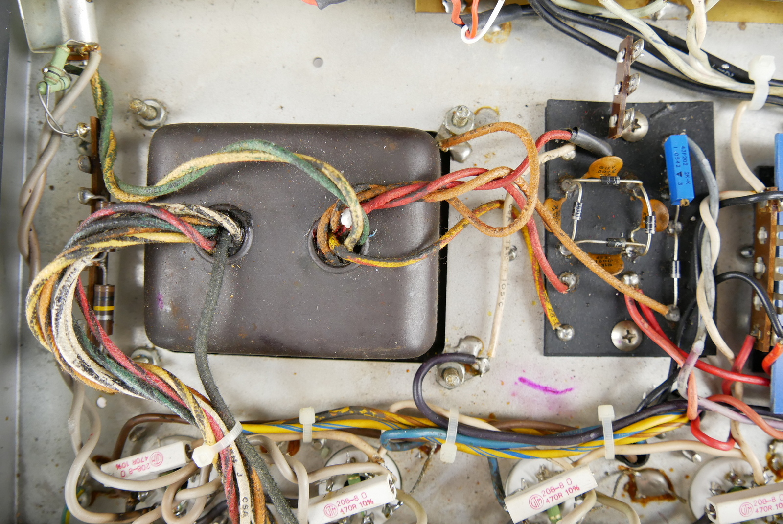 img/vintage/5412/Fender_Twin_Reverb_black_USA_1978-020.JPG