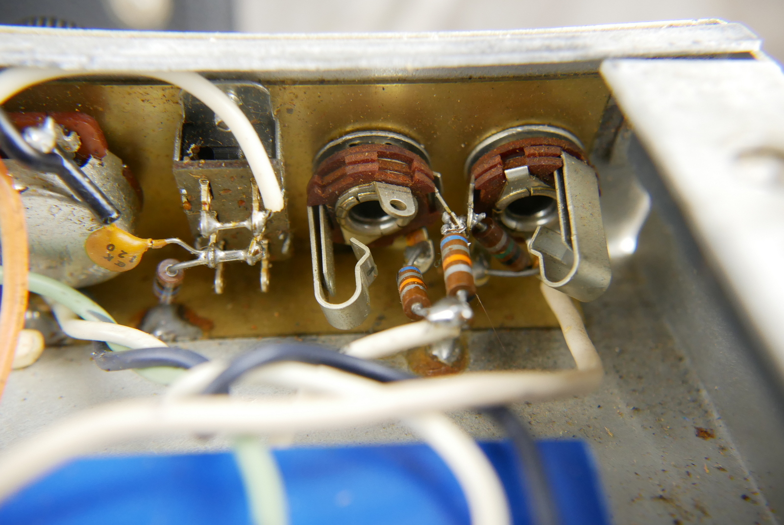 img/vintage/5412/Fender_Twin_Reverb_black_USA_1978-029.JPG