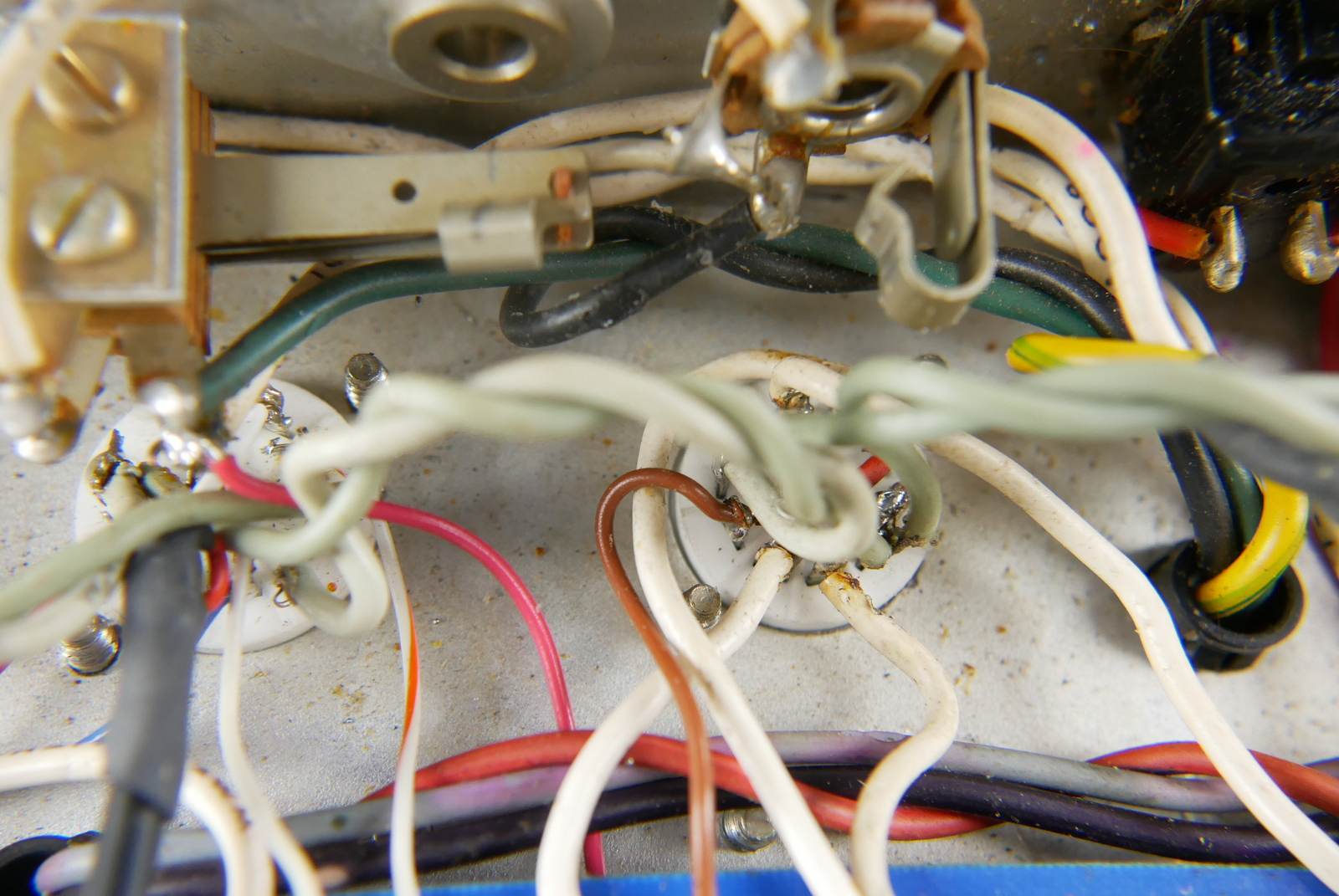 img/vintage/5412/Fender_Twin_Reverb_black_USA_1978-032.JPG