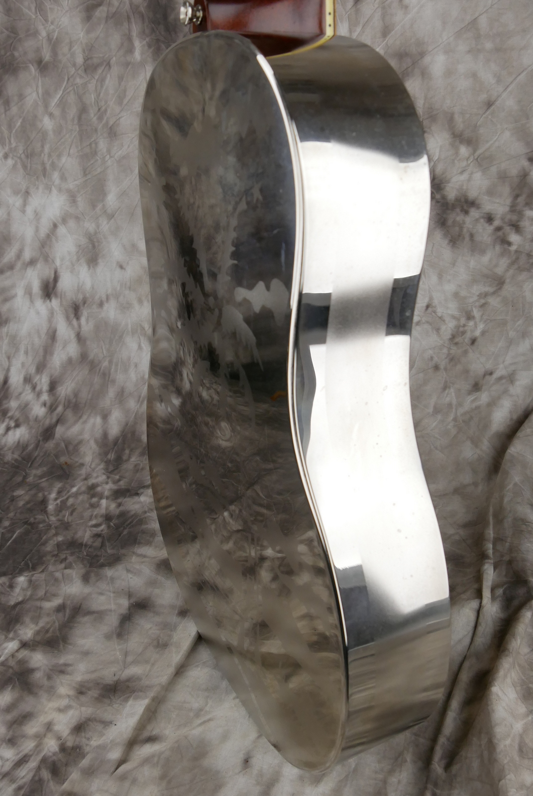 img/vintage/5416/National_Reso_Phonic_Style_0_nickel_plated_brass_body_USA_2004-008.JPG