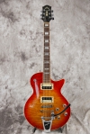 Musterbild Guild_Bluesbird_Bigsby_Lindy_Fralin_quilted_maple_top_cherry_sunburst_2003-001.JPG