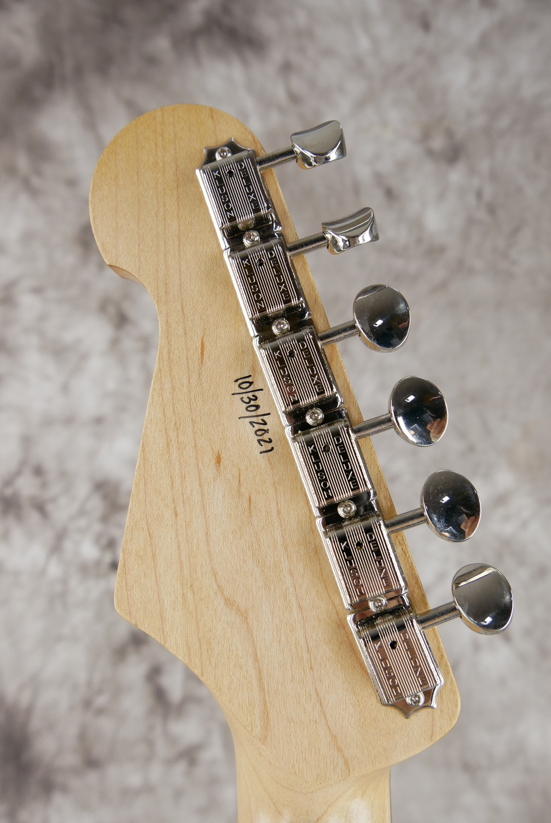 img/vintage/5421/Waterslide_Stratocaster_type_Mojo_dual_foil_humbucker_ocean_turquoise_USA_2021-010.JPG