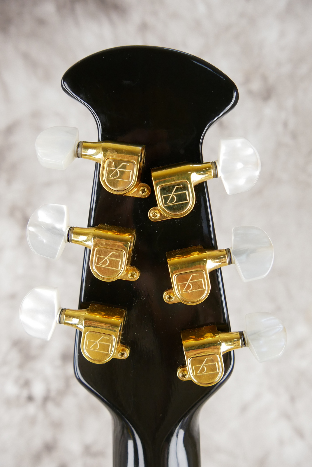 img/vintage/5425/Ovation_1569_Cusom_Legend_USA_black_1986-010.JPG