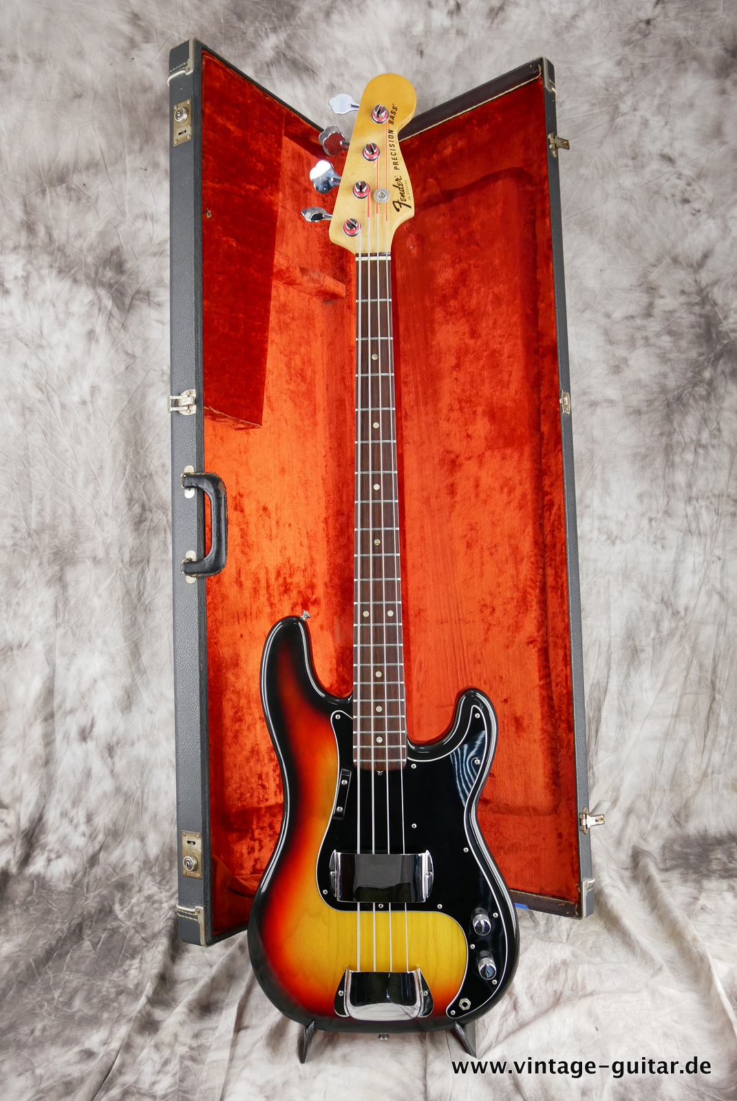 Fender-Precision-1977-sunburst-014.JPG