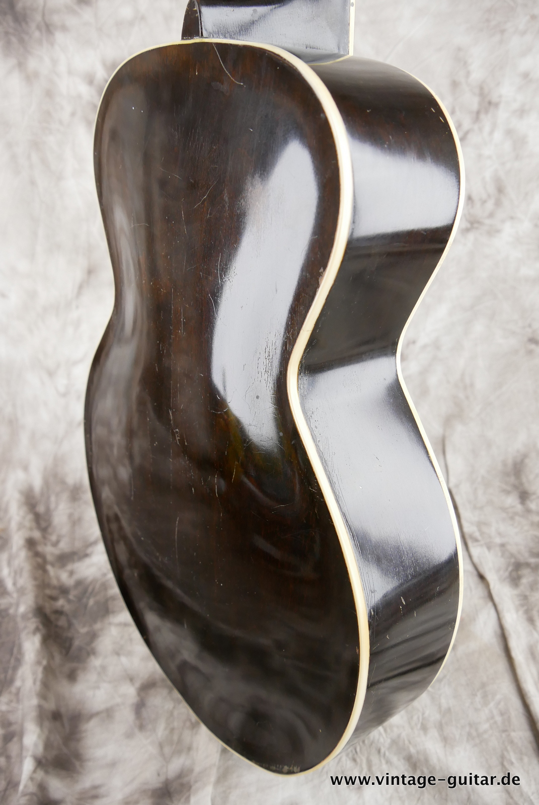 img/vintage/5430/Gibson_L_3_135inch_round_soundhole_sunburst_1930-008.JPG