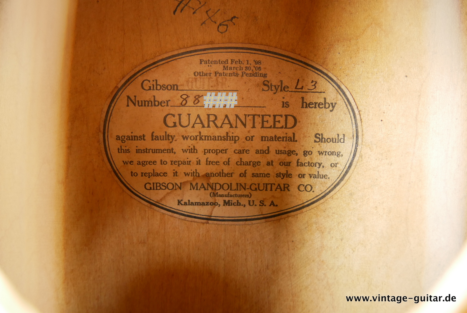 img/vintage/5430/Gibson_L_3_135inch_round_soundhole_sunburst_1930-014.JPG