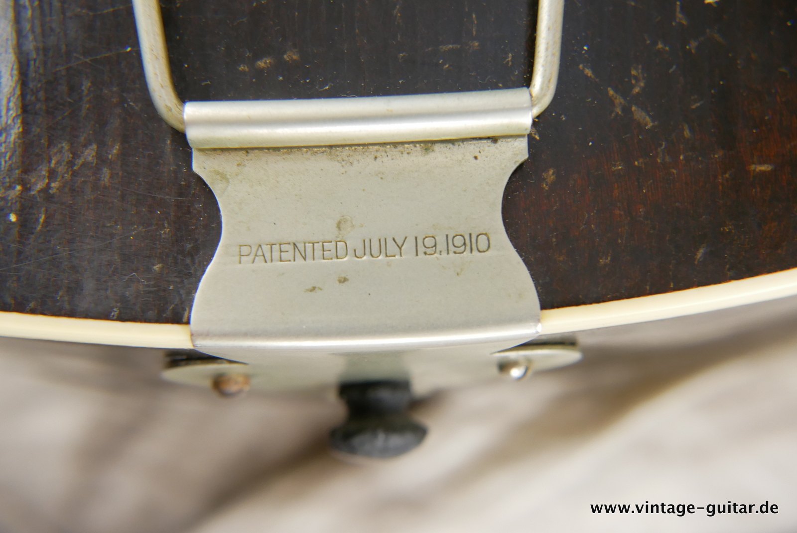 img/vintage/5430/Gibson_L_3_135inch_round_soundhole_sunburst_1930-015.JPG