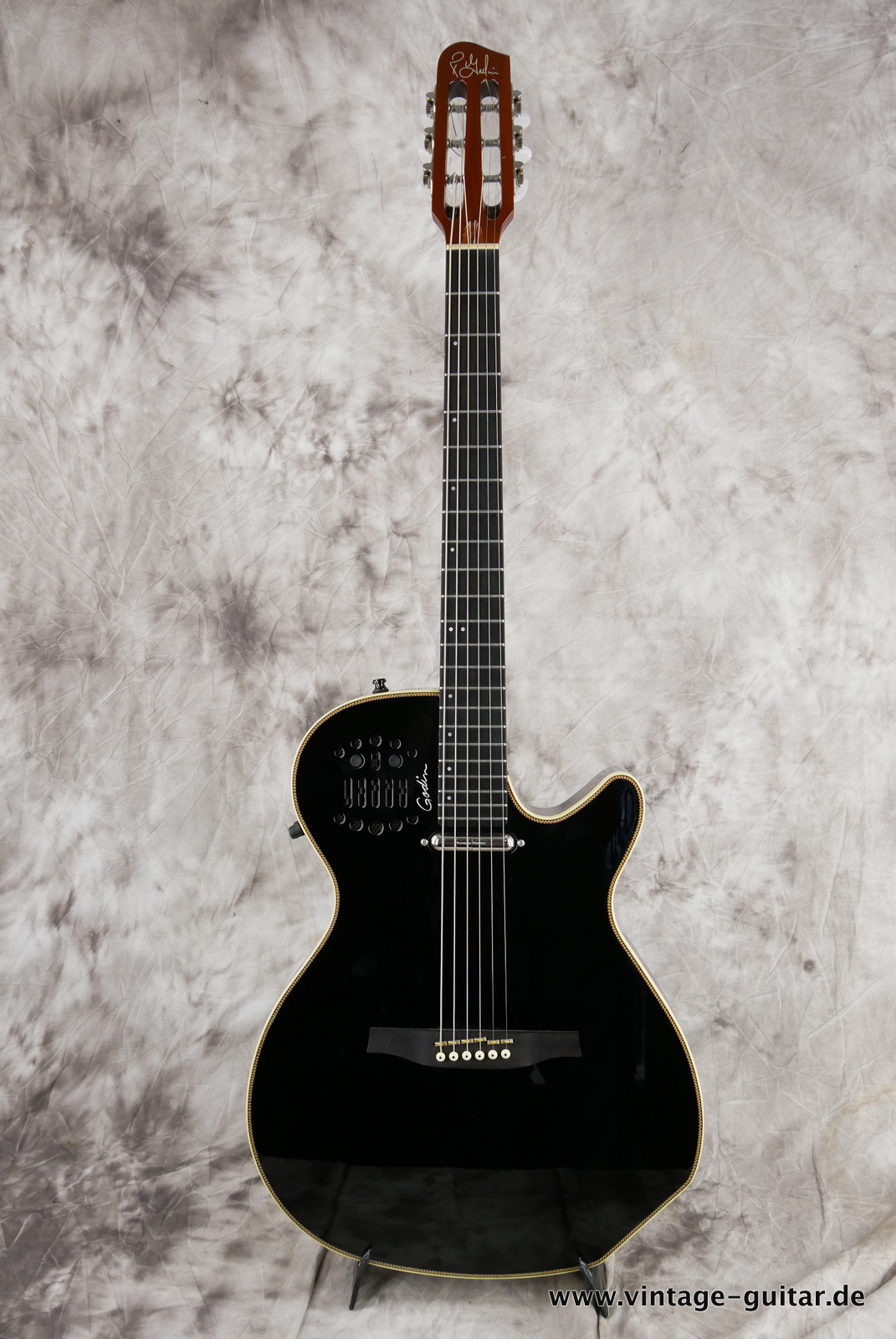 Godin multiac spectrum on sale