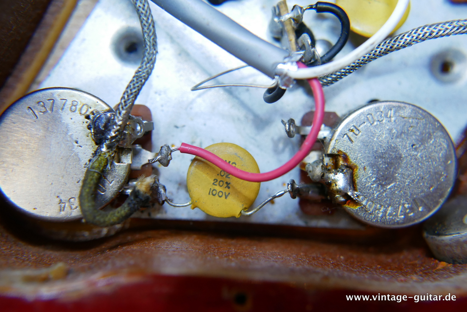 img/vintage/5433/Gibson_Les_Paul_Custom_cherry_sunburst_1978-018.JPG