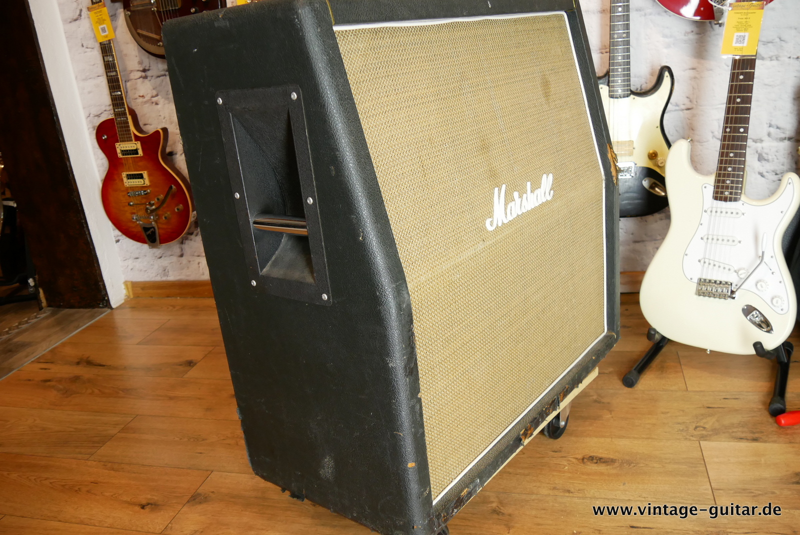 img/vintage/5437/Marshall_1960_A_basketweave_black_1971-003.JPG