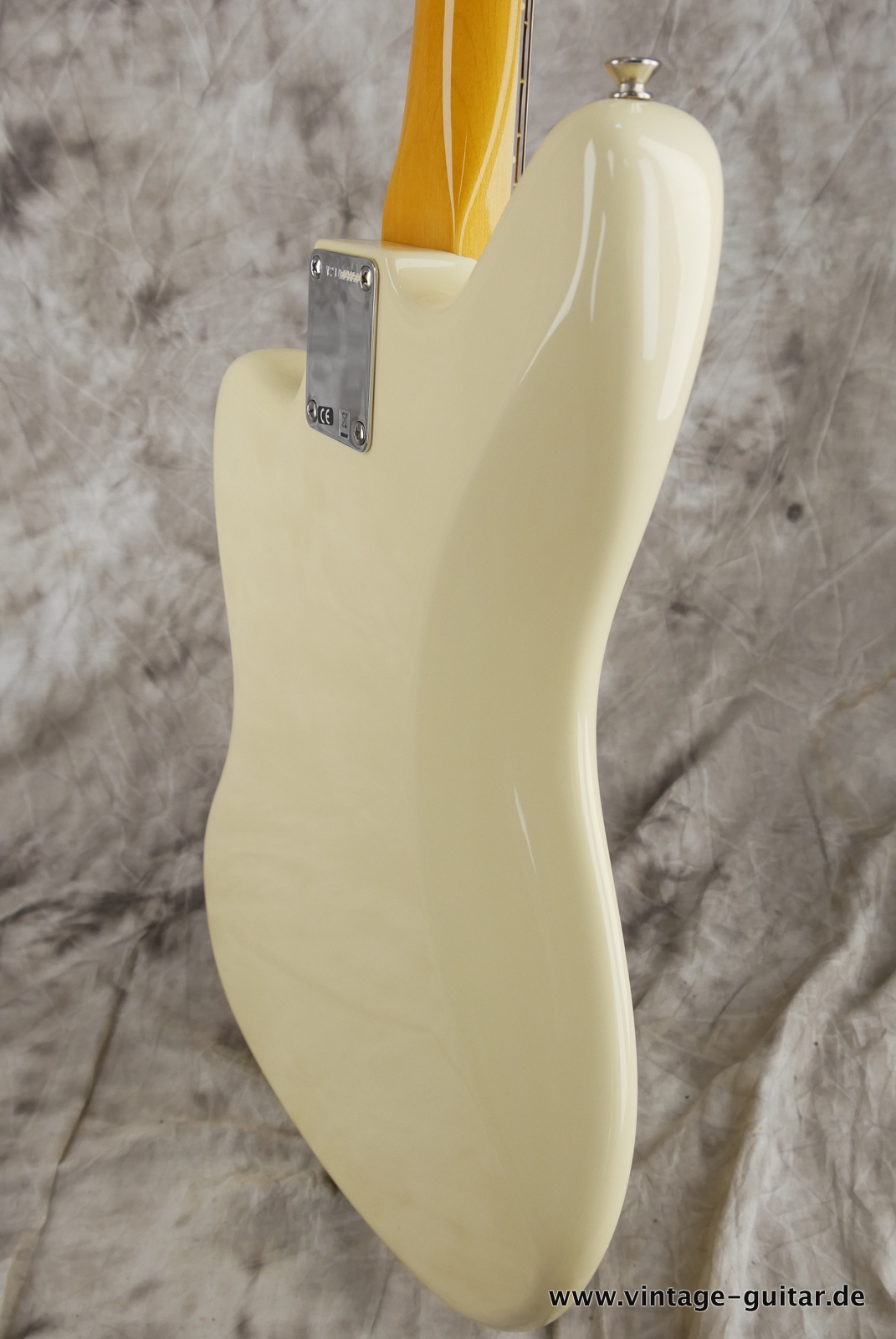 img/vintage/5439/Fender_Jaguar_Johnny_Marr_USA_olympic_white_2019-008.JPG
