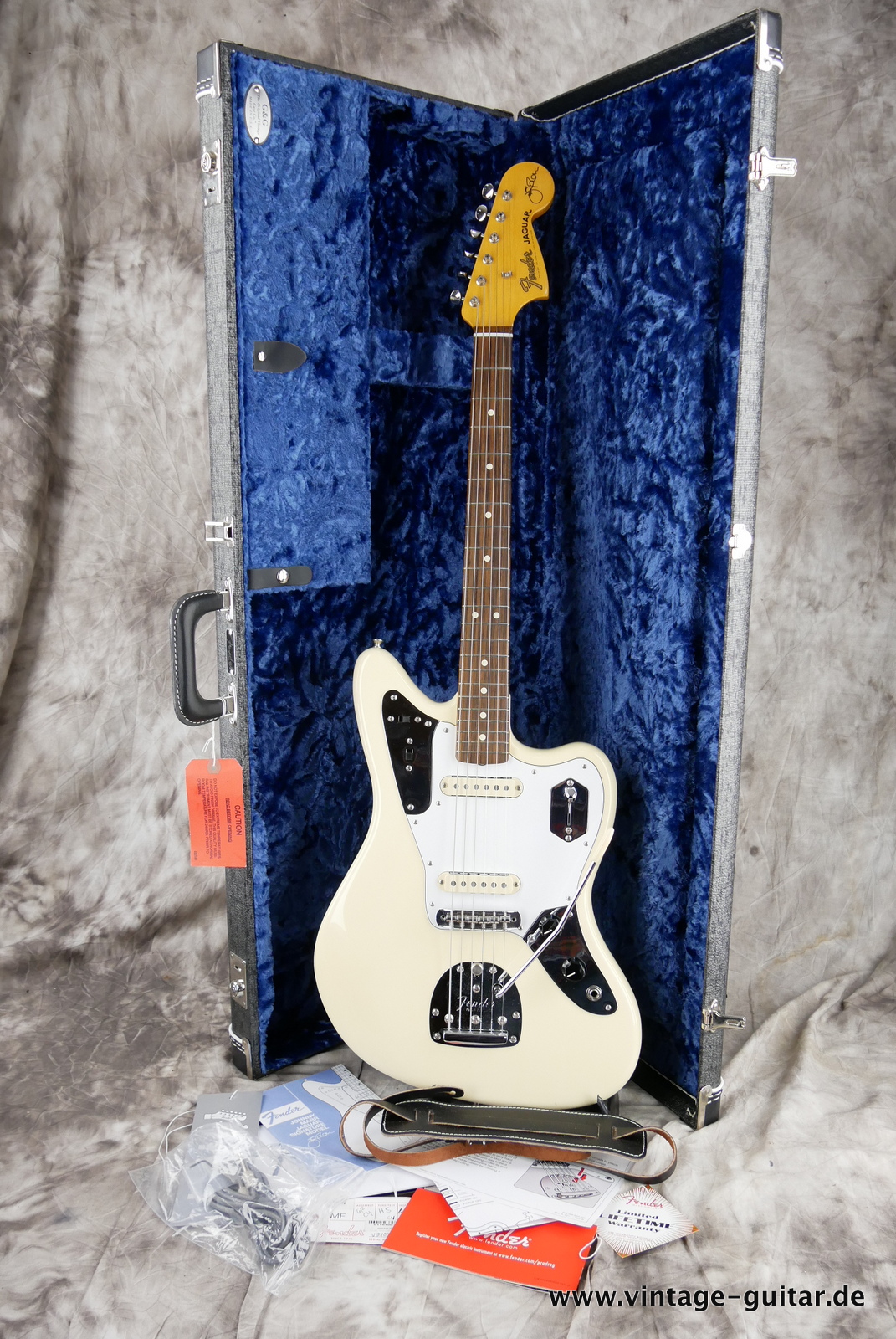 Fender_Jaguar_Johnny_Marr_USA_olympic_white_2019-014.JPG