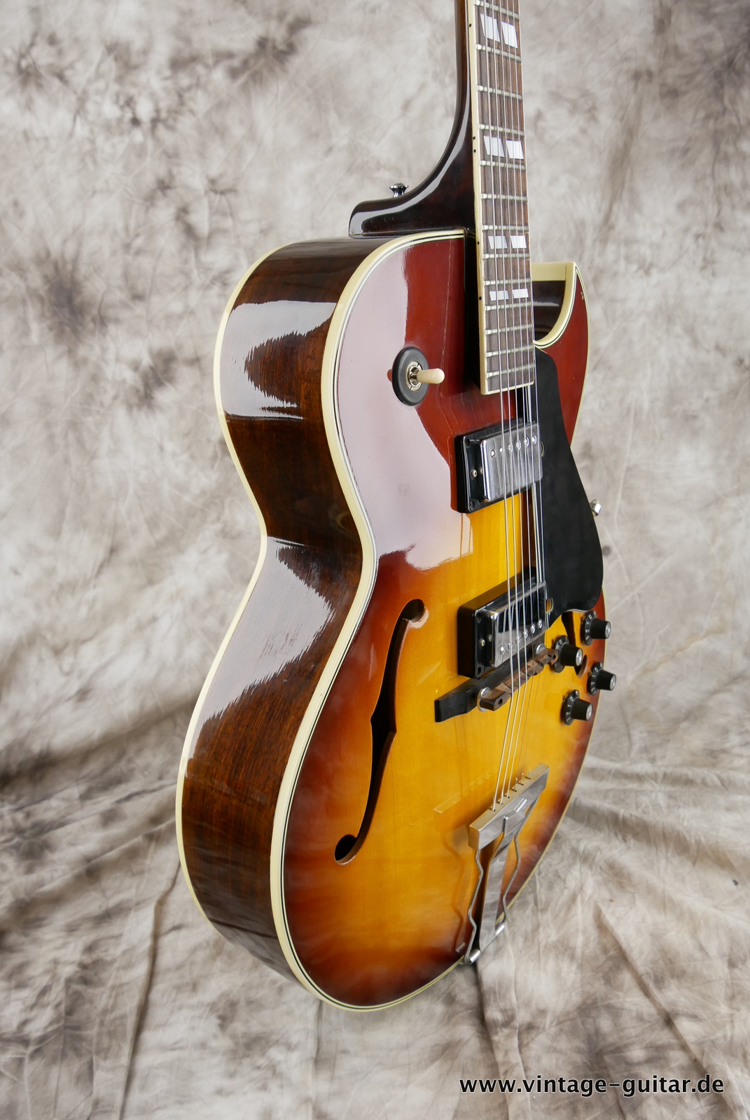 Ibanez-Model-2355-1975-sunburst-009.JPG