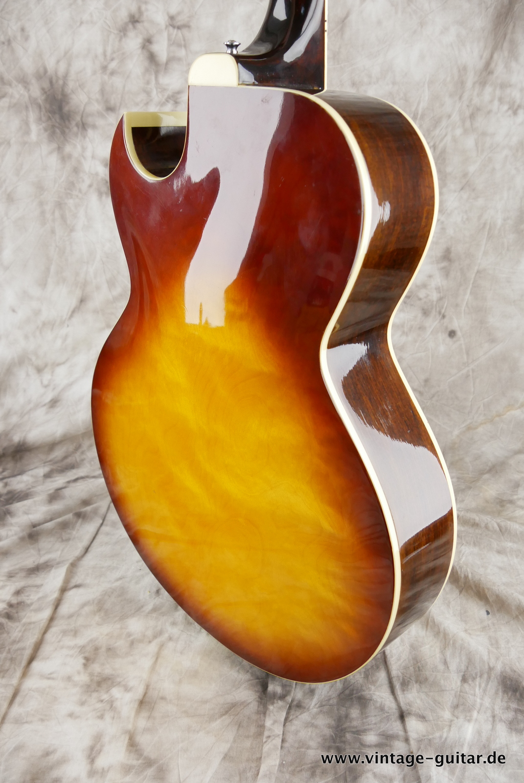 Ibanez-Model-2355-1975-sunburst-012.JPG