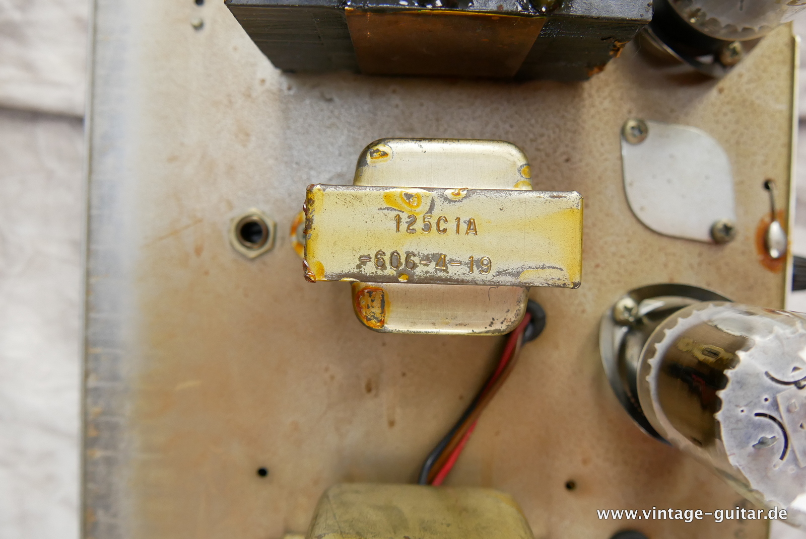 img/vintage/5444/Fender_Pro_Amp_blackface_black_1965-014.JPG