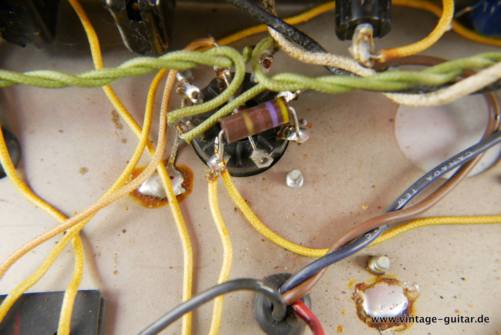 img/vintage/5444/Fender_Pro_Amp_blackface_black_1965-028.JPG