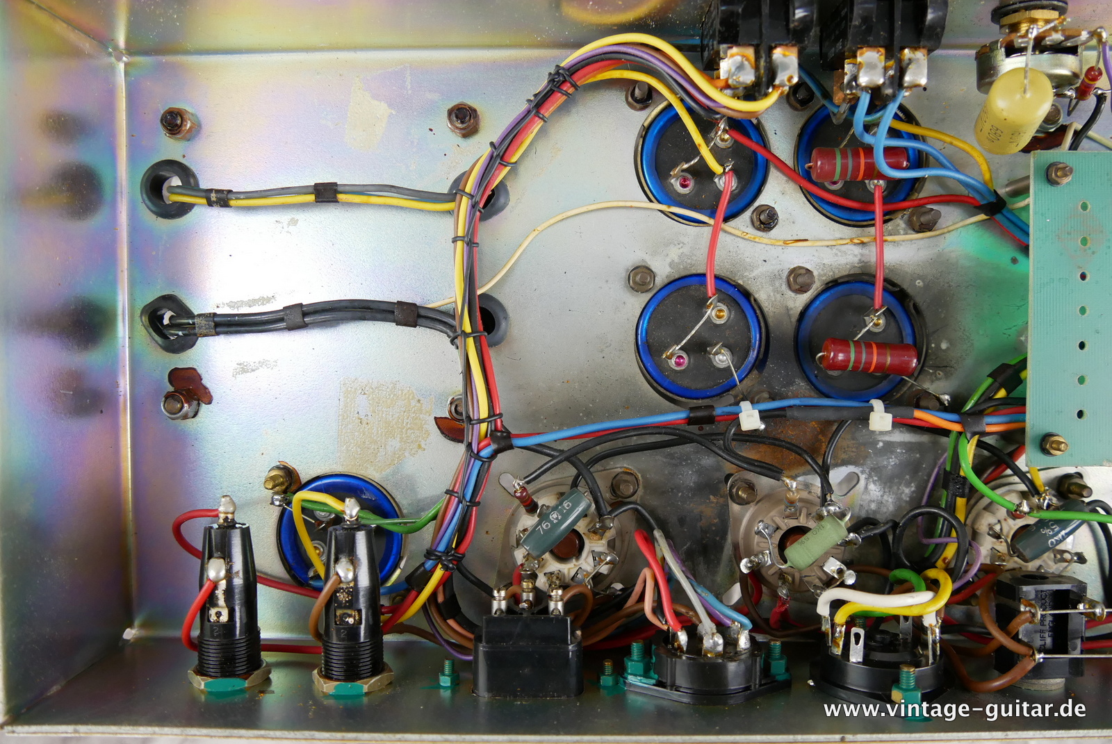 img/vintage/5448/Marshall_JMP_Super_Lead_100_MKII_1958_GB_black_1977-015.JPG
