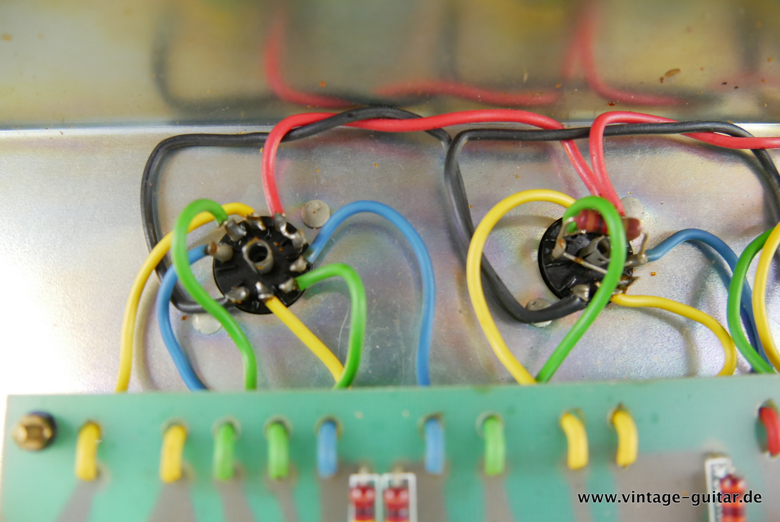 img/vintage/5448/Marshall_JMP_Super_Lead_100_MKII_1958_GB_black_1977-025.JPG