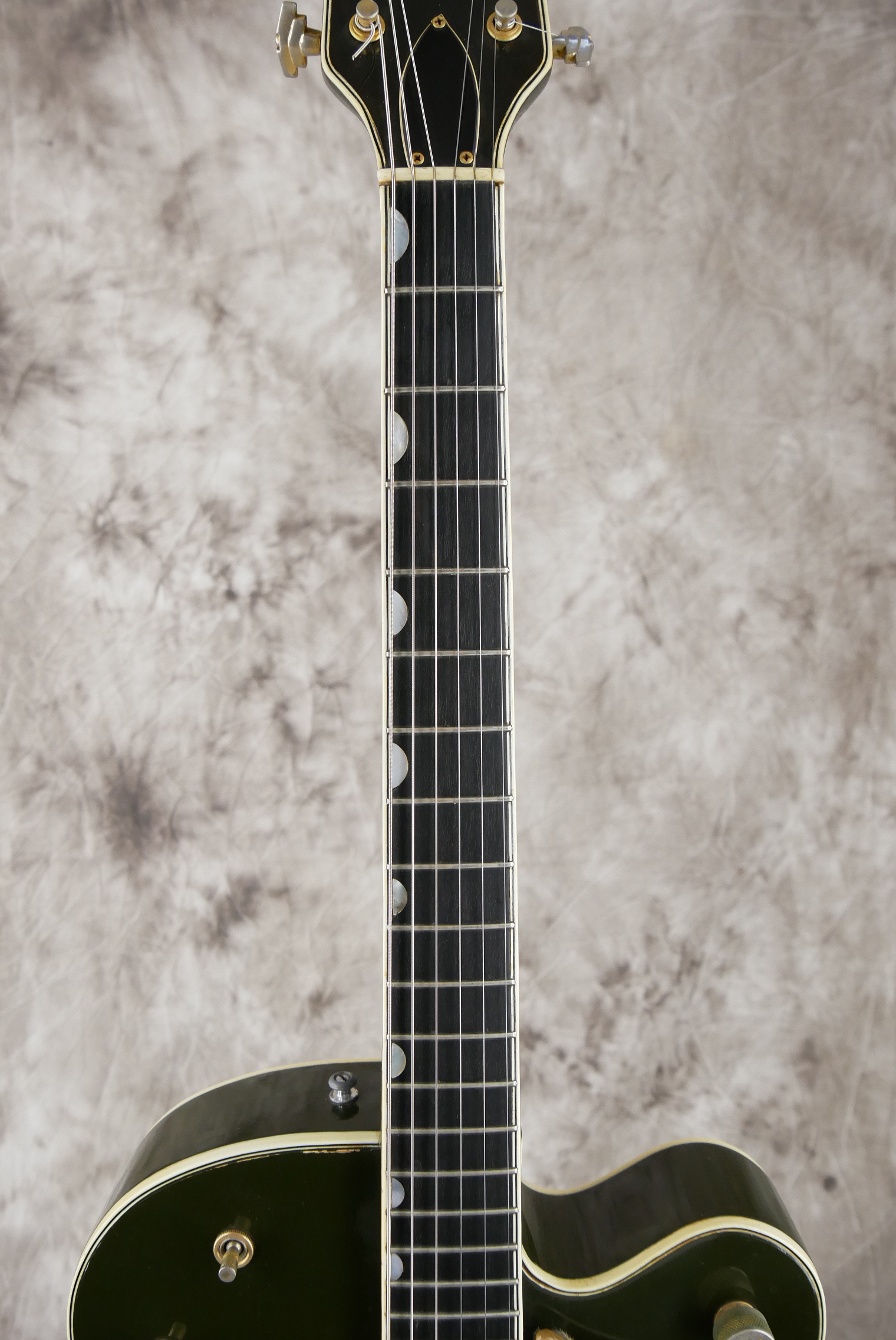 img/vintage/5454/Gretsch_courty_club_1959_cadillac_green-005.JPG