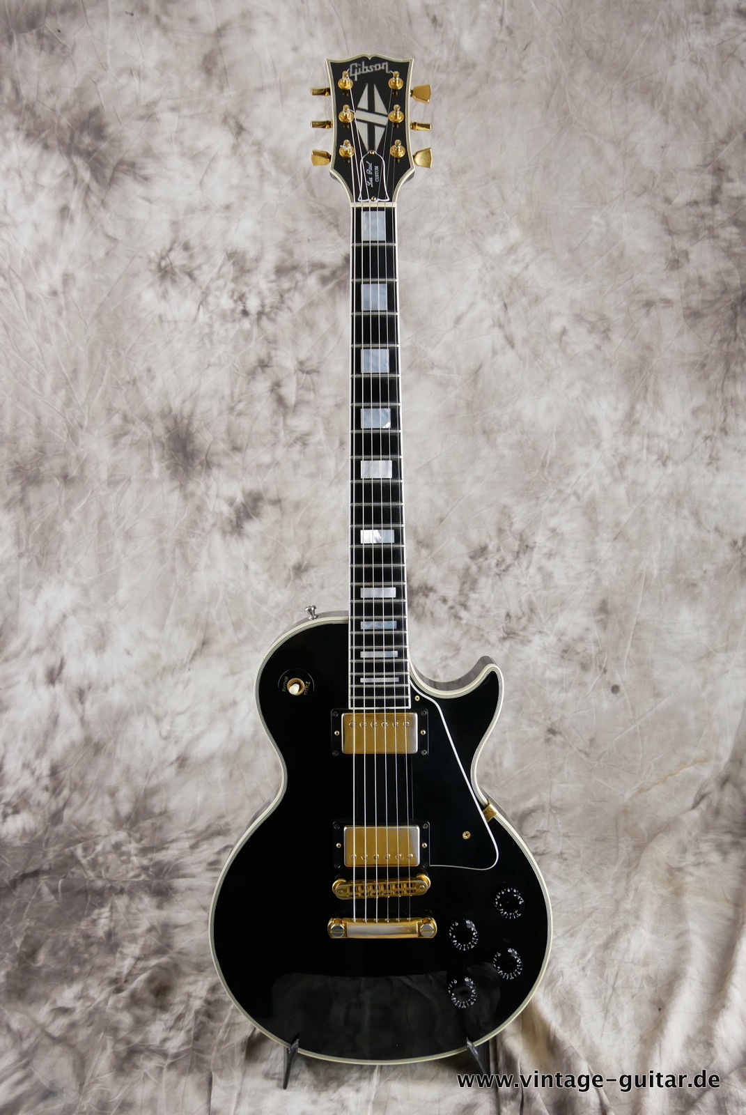 gibson-les-paul-custom-1991-black-001.jpg