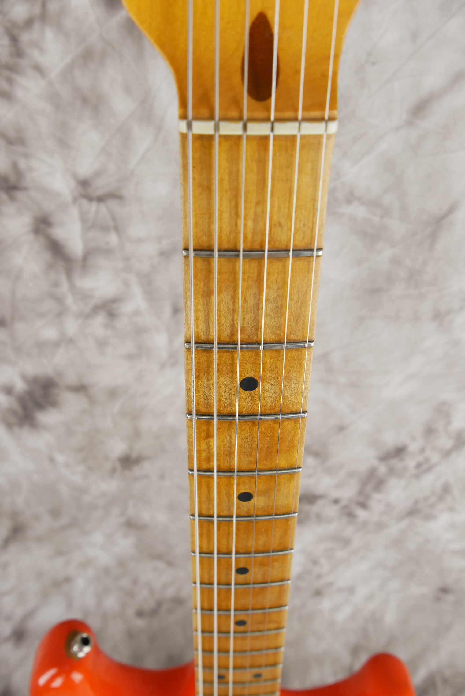 Fender-Stratocaster-57-Vintage-Reissue-1982-fiesta-red-012.JPG