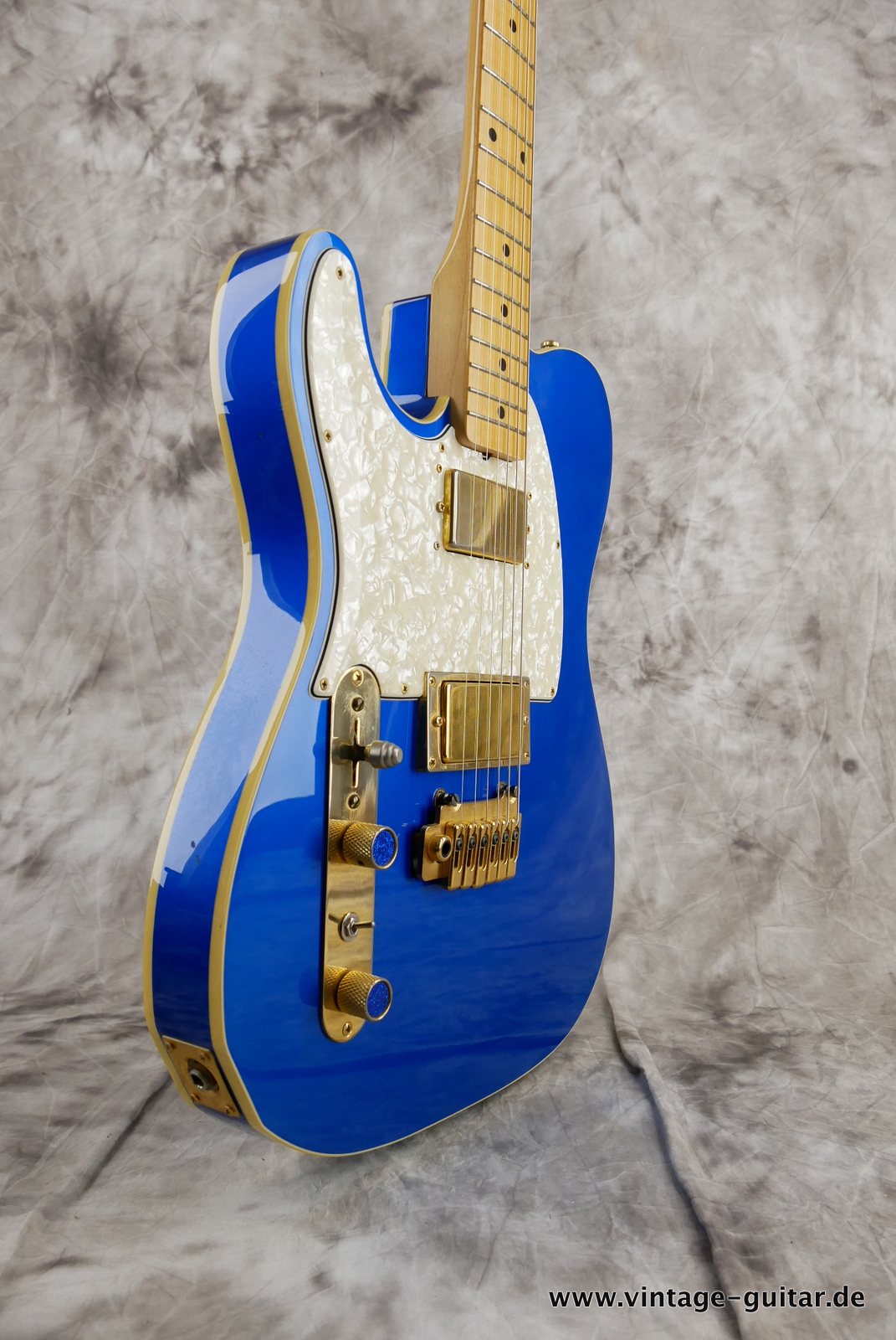 ESP_king_bee_telecaster_sparkle_blue_1990_chandler-009.JPG