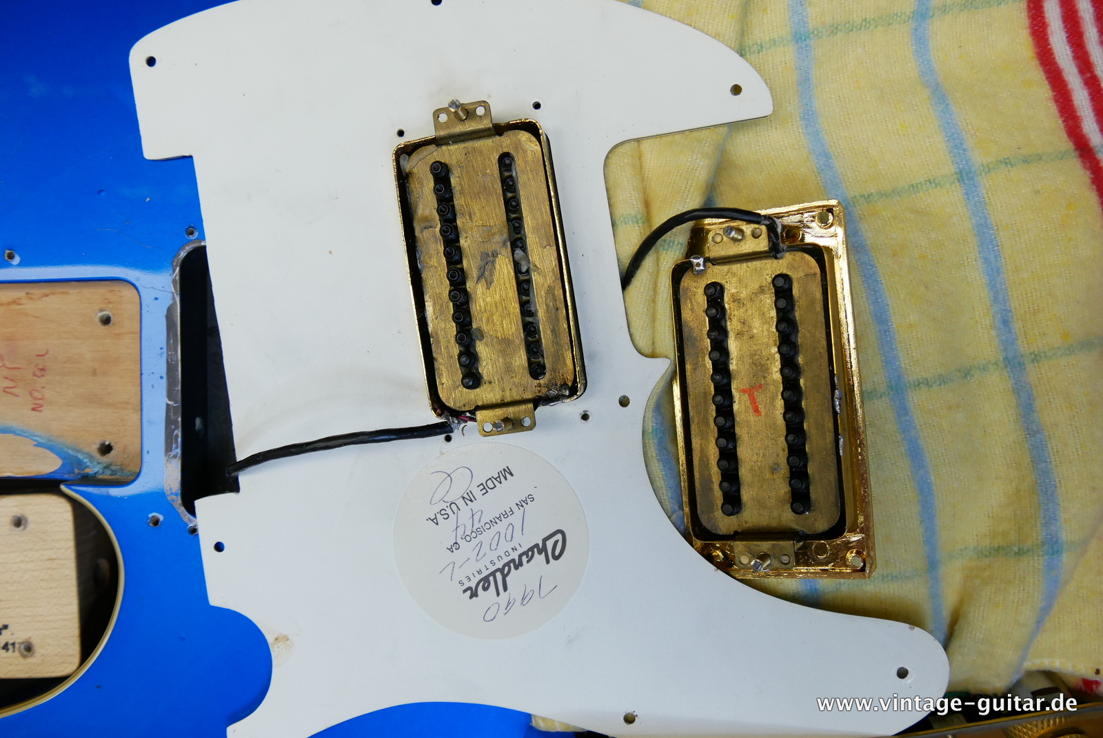 ESP_king_bee_telecaster_sparkle_blue_1990_chandler-016.JPG