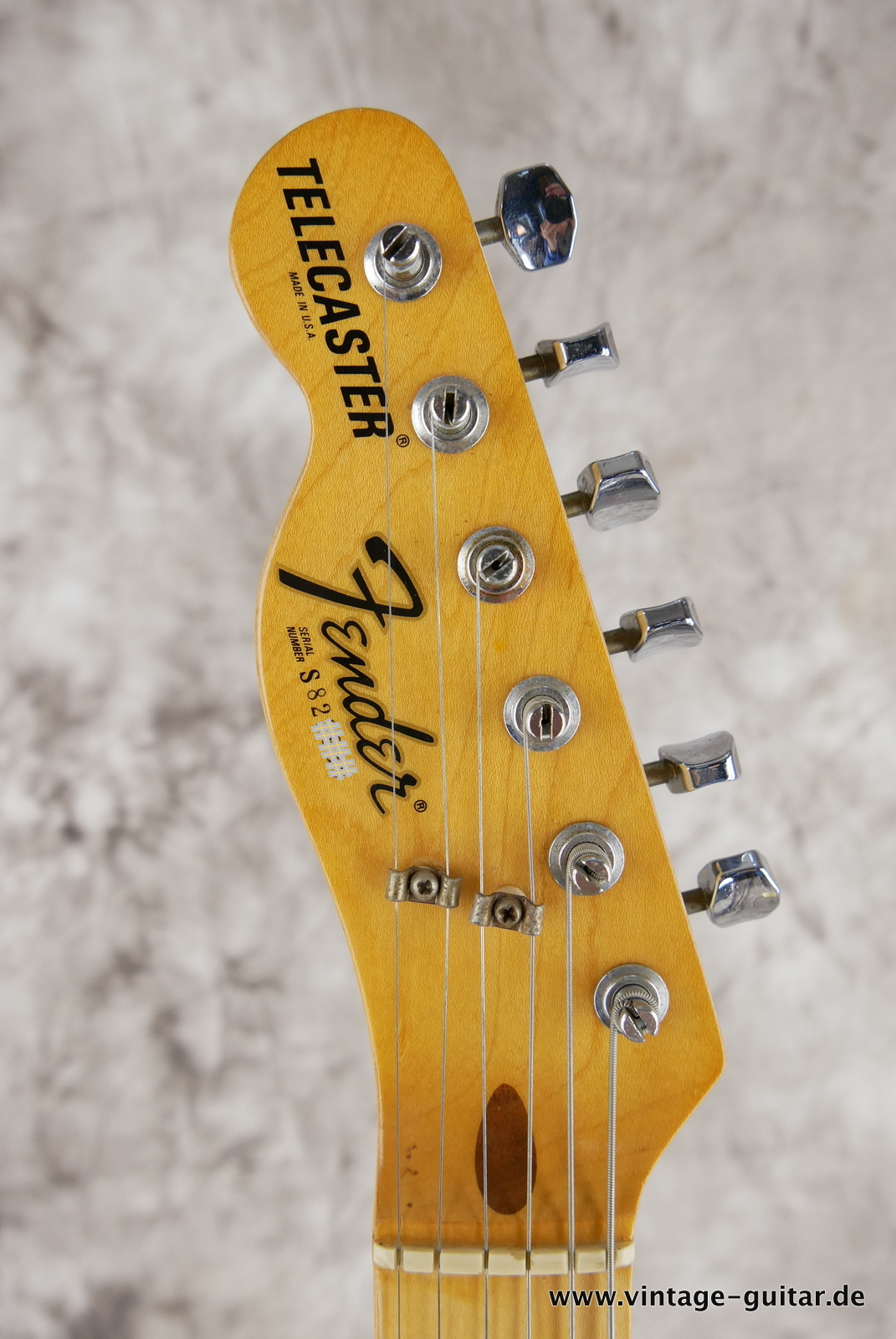 img/vintage/5462/Fender_Telecaster_Thinline_lefthand_olympic_white_USA_1978-009.JPG