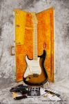 Musterbild Fender_Stratocaster_deluxe_50th_anniversary__left_hand_sunburst_tweed_case_2004-022.JPG
