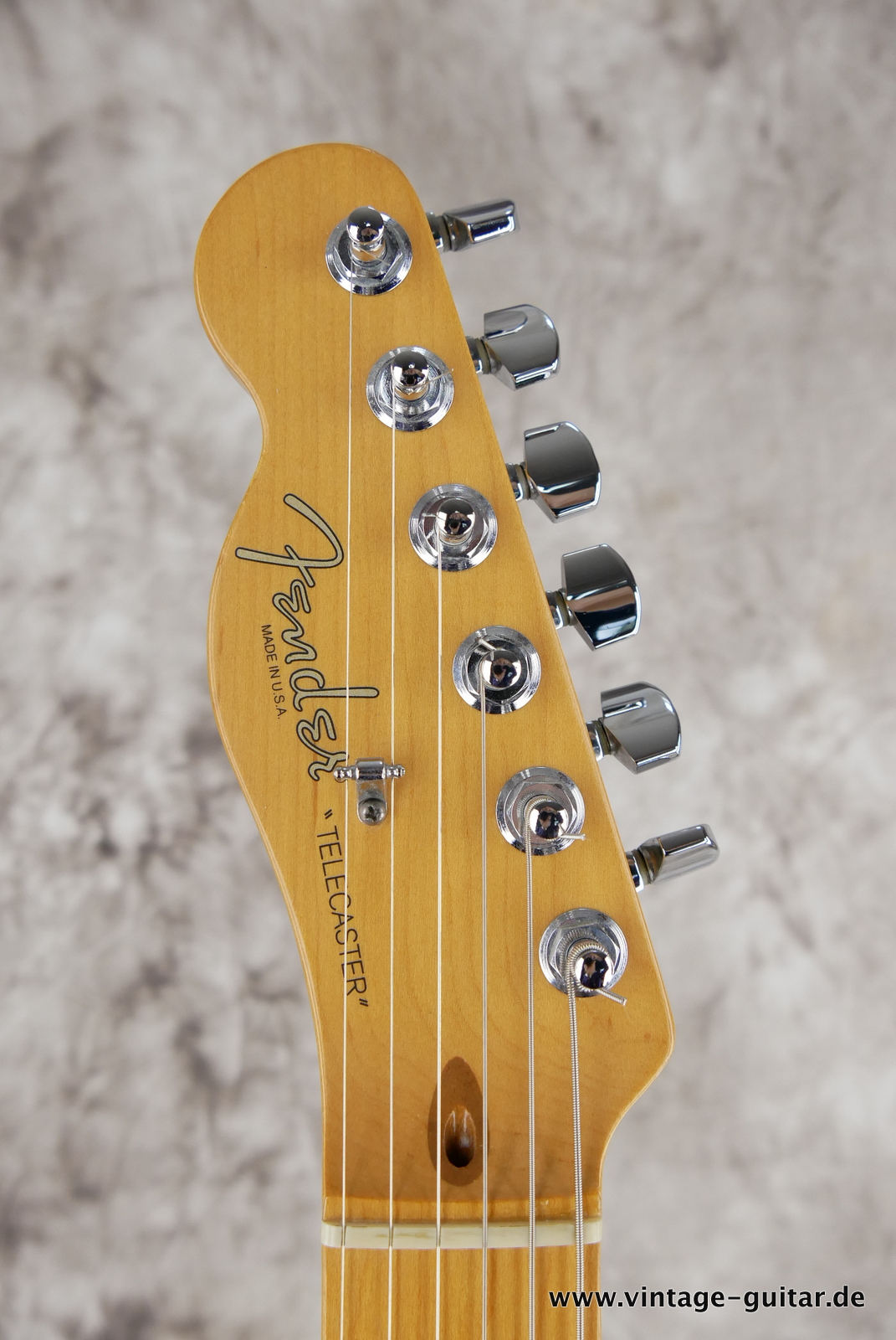 img/vintage/5467/Fender_Telecaster_Standard_1999_olypic_white_left_handed-003.JPG