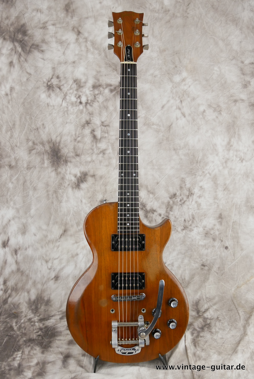img/vintage/5469/Gibson-The-Paul-Bigsby-added-1979-walnut-001.JPG