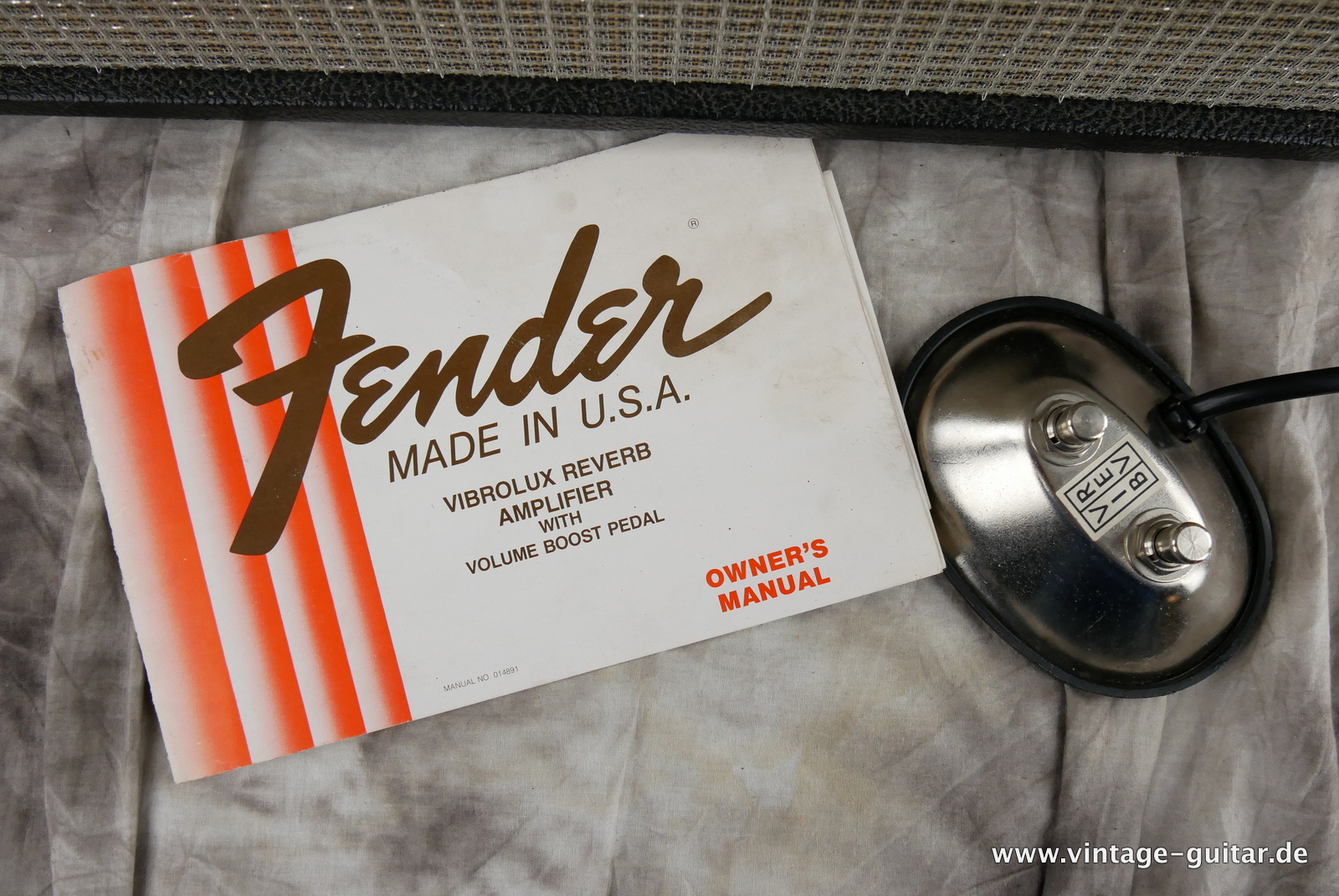 Fender_Vibrolux_Reverb_silverface_1980-012.JPG