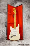 Musterbild Fender_Stratocaster_Jimi_Hemdrix_Tribute_1997_olympic_white-019.JPG