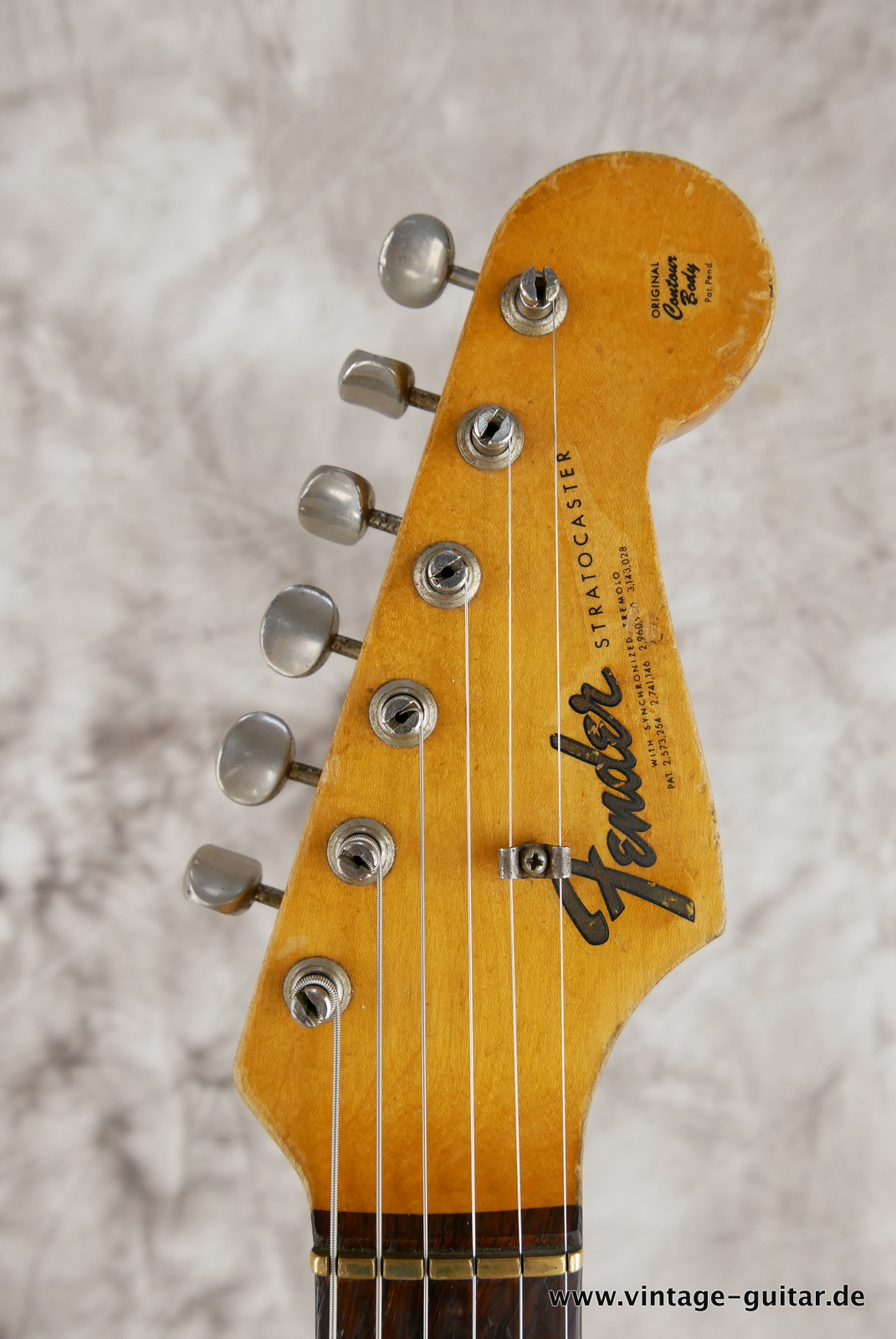 Fender-Stratocaster-1964:1965-first-owner-sunburst-003.JPG