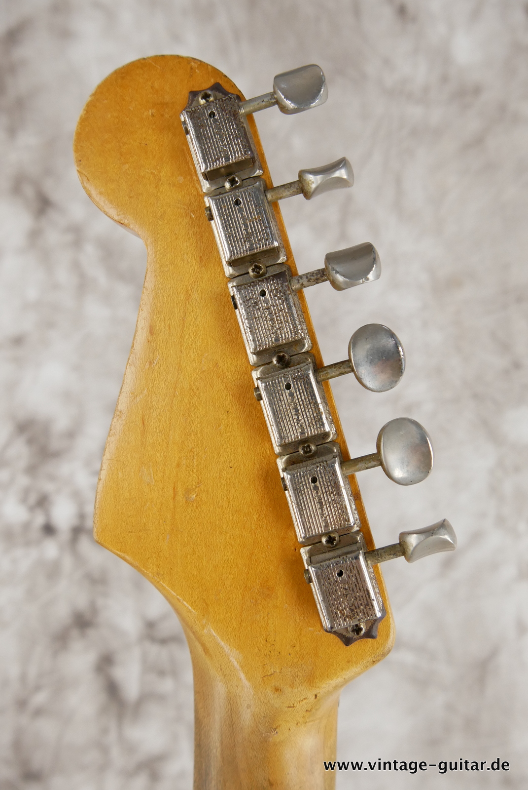 Fender-Stratocaster-1964:1965-first-owner-sunburst-004.JPG