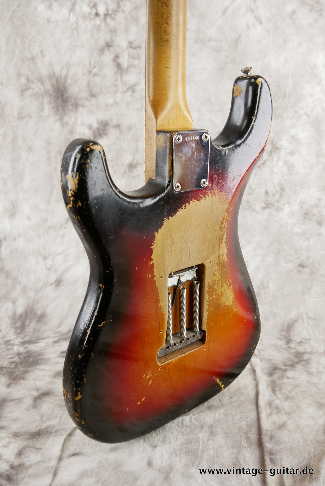 Fender-Stratocaster-1964:1965-first-owner-sunburst-011.JPG