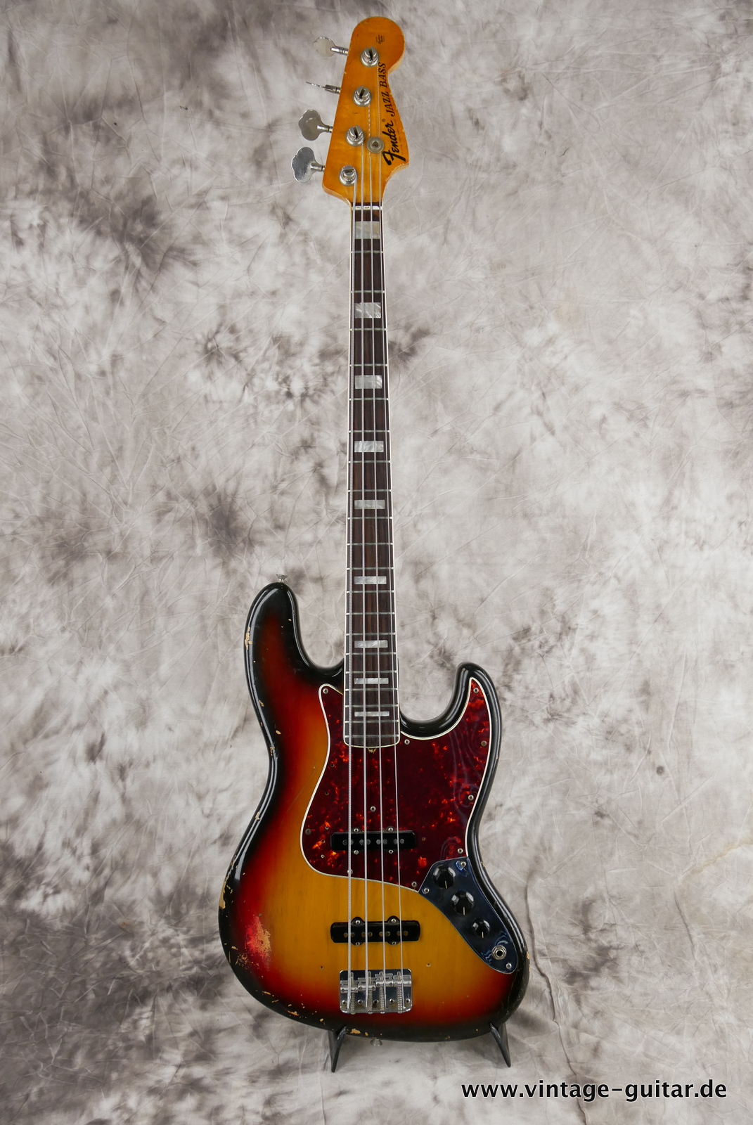 img/vintage/5483/Fender-Jazz-Bass-alder-body-1974-sunburst-001.JPG