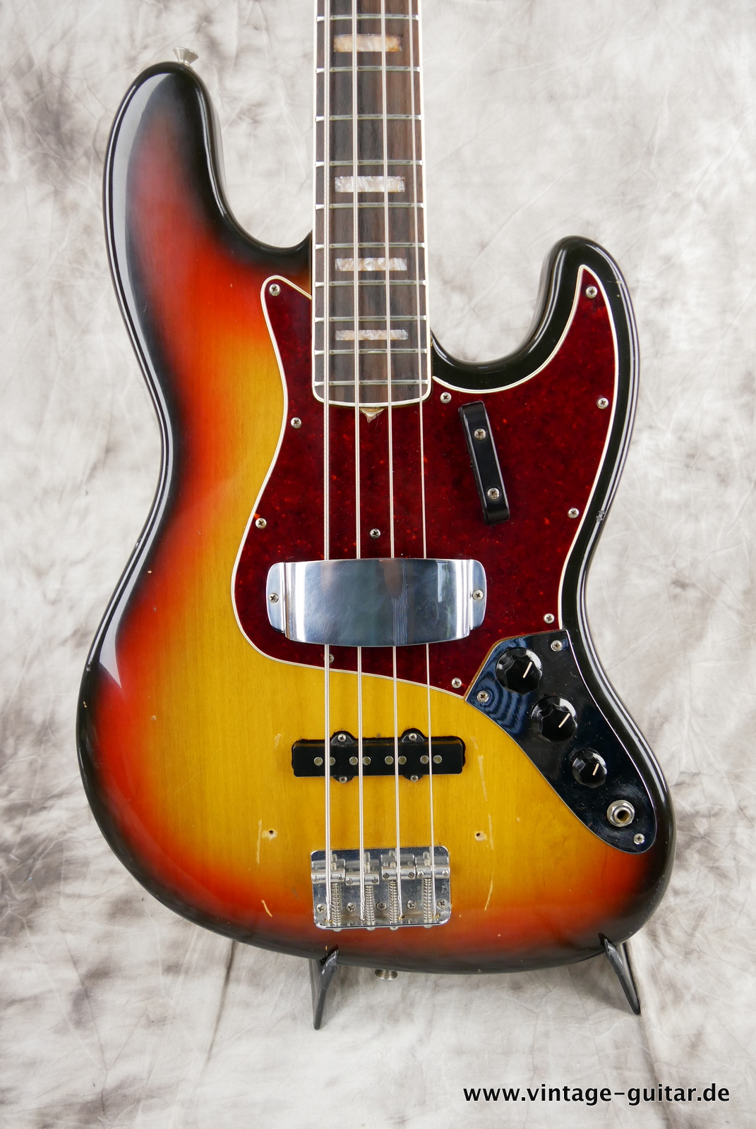 Fender-Jazz-Bass-1969-sunburst-005.JPG