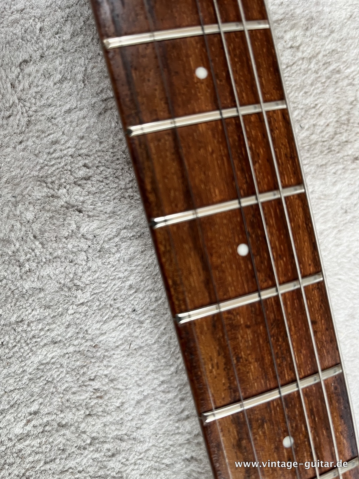 img/vintage/5492/Music_Man_Steve_Morse_Blue_Burst_USA_2005-007.jpg