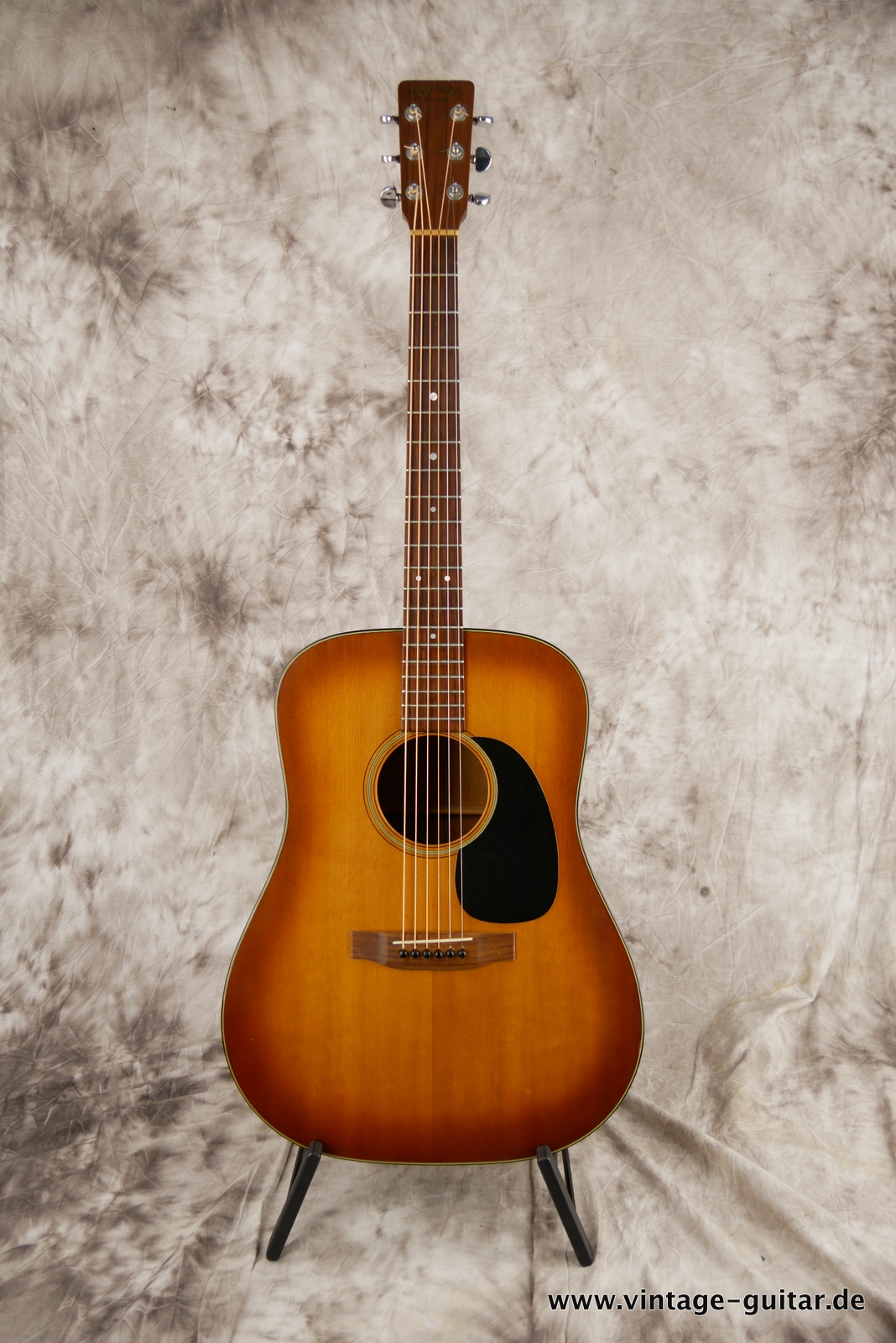 Martin-D-18-1978-shaded-top-001.JPG