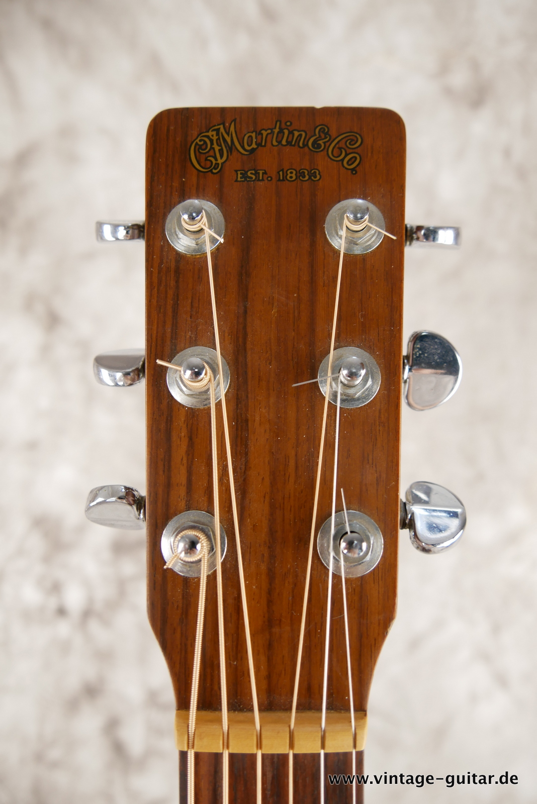 Martin-D-18-1978-shaded-top-003.JPG