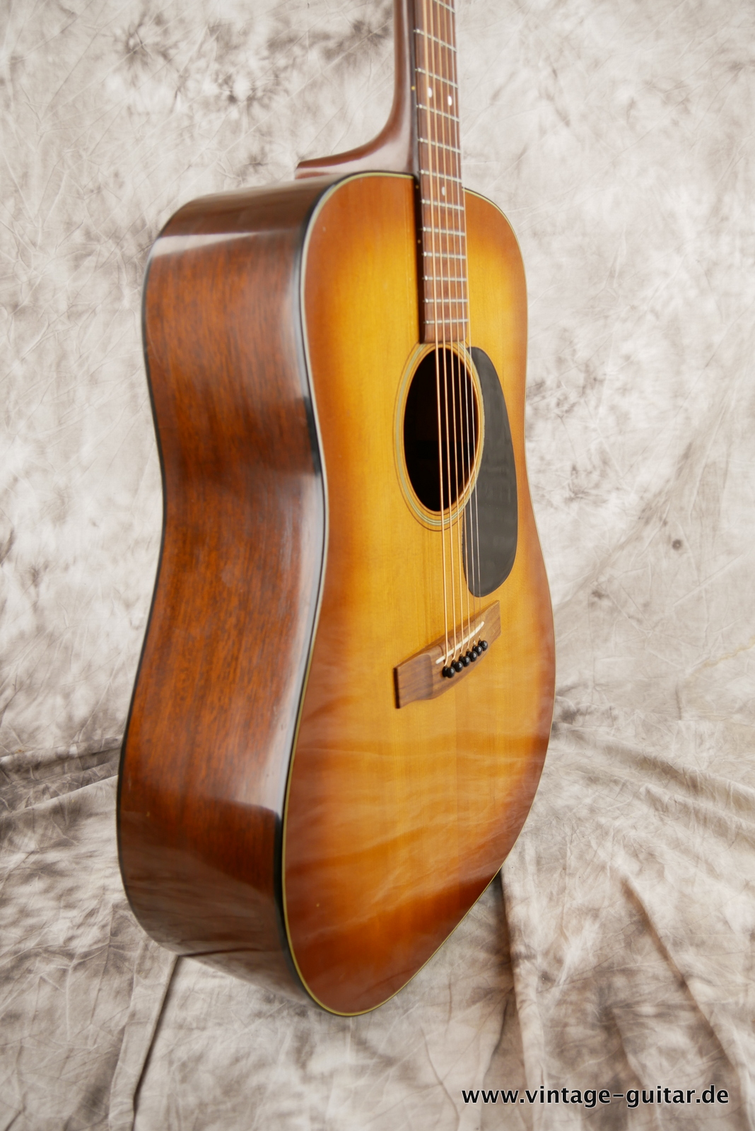 Martin-D-18-1978-shaded-top-009.JPG