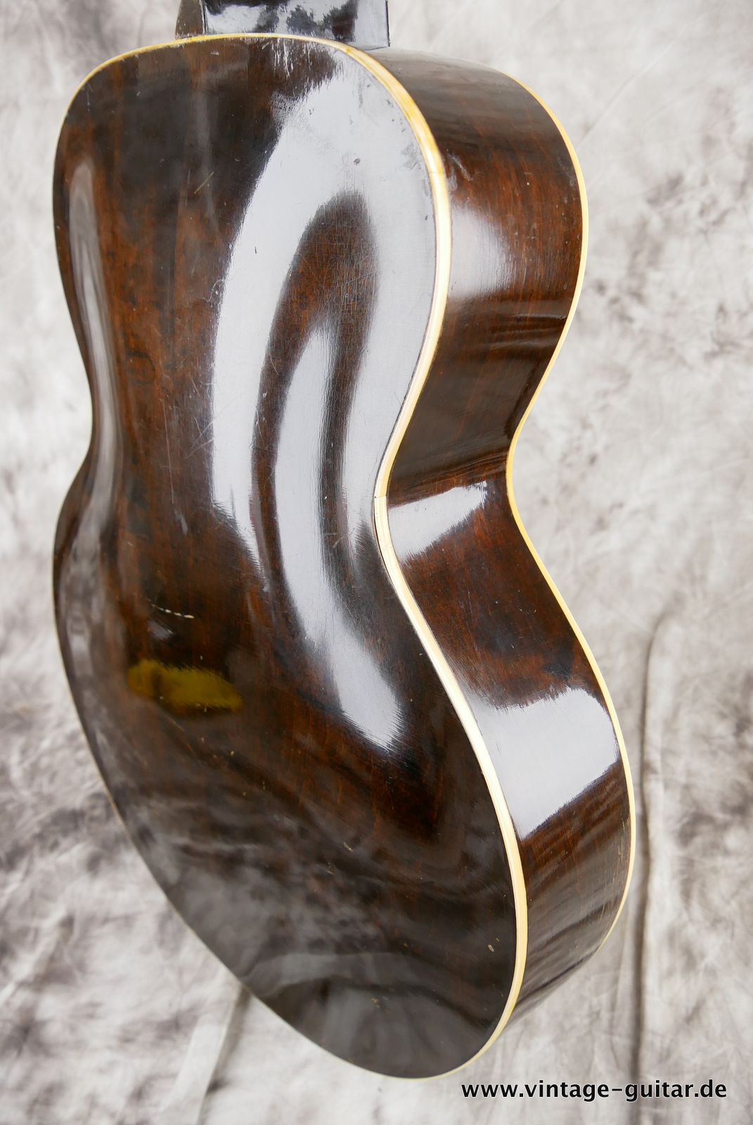 img/vintage/5496/Gibson_ES_150_P_13_PU_sunburst_1942-008.JPG