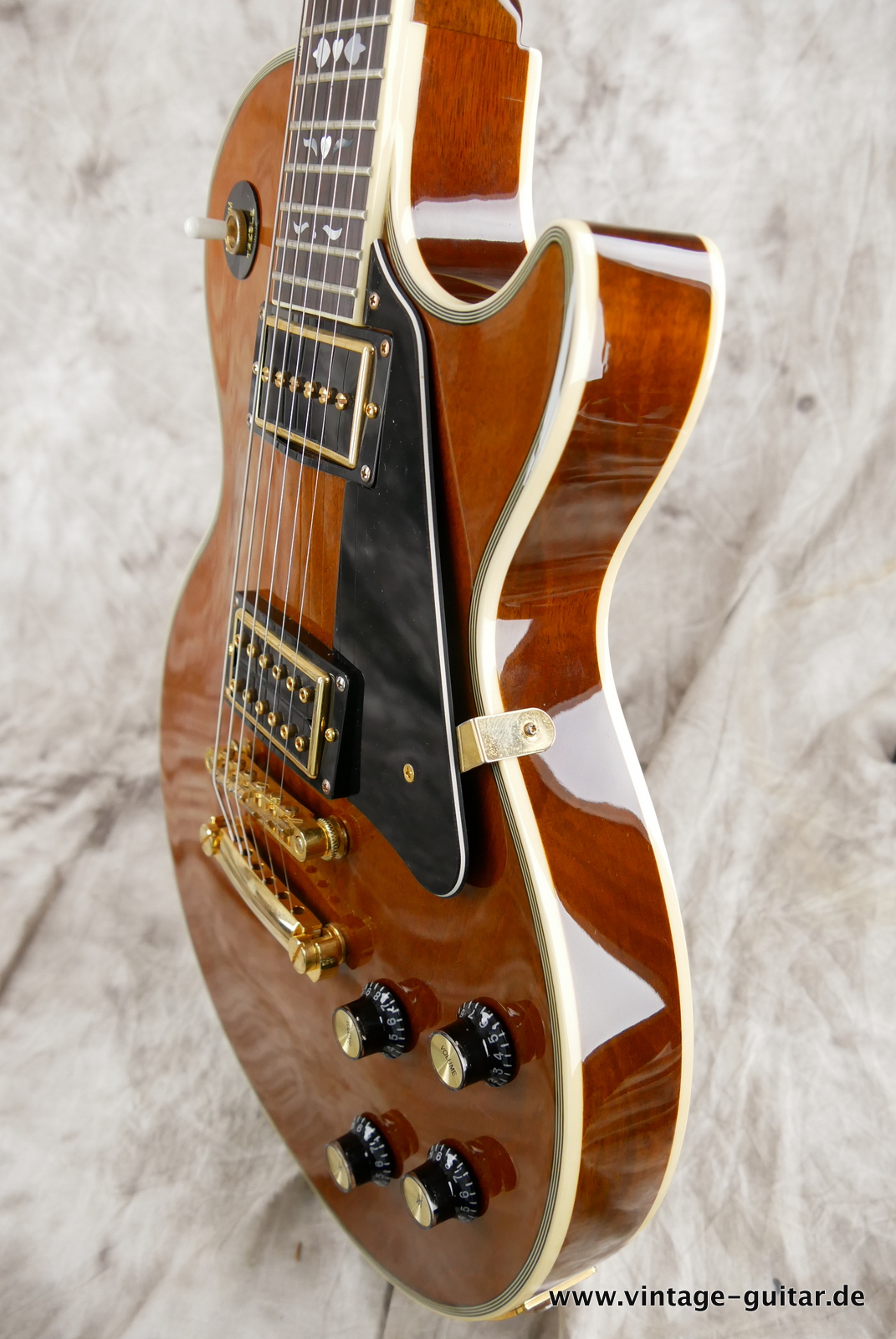 Epiphone_Les_Paul_Custom_Artisan_Lee_Malia_walnut_2014-006.JPG