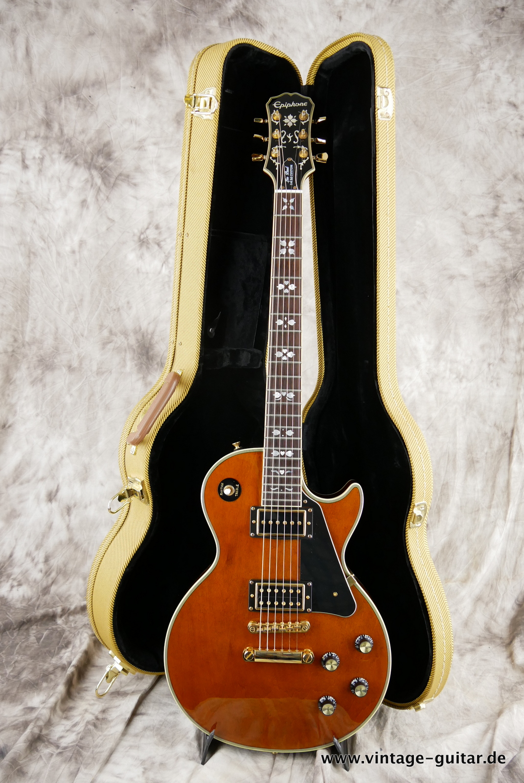 Epiphone_Les_Paul_Custom_Artisan_Lee_Malia_walnut_2014-013.JPG