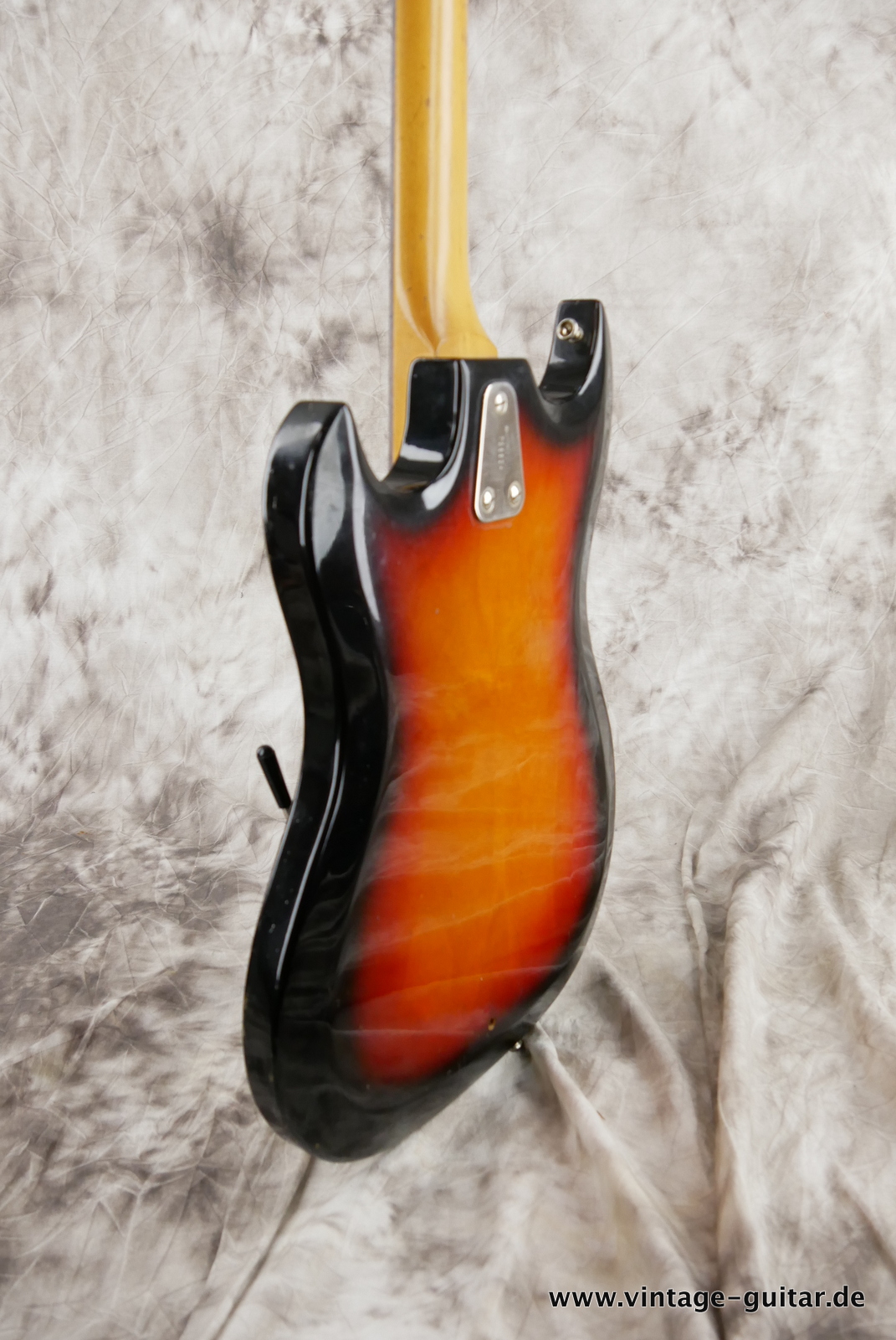 Hagstrom-III-1968c.-sunburst-011.JPG