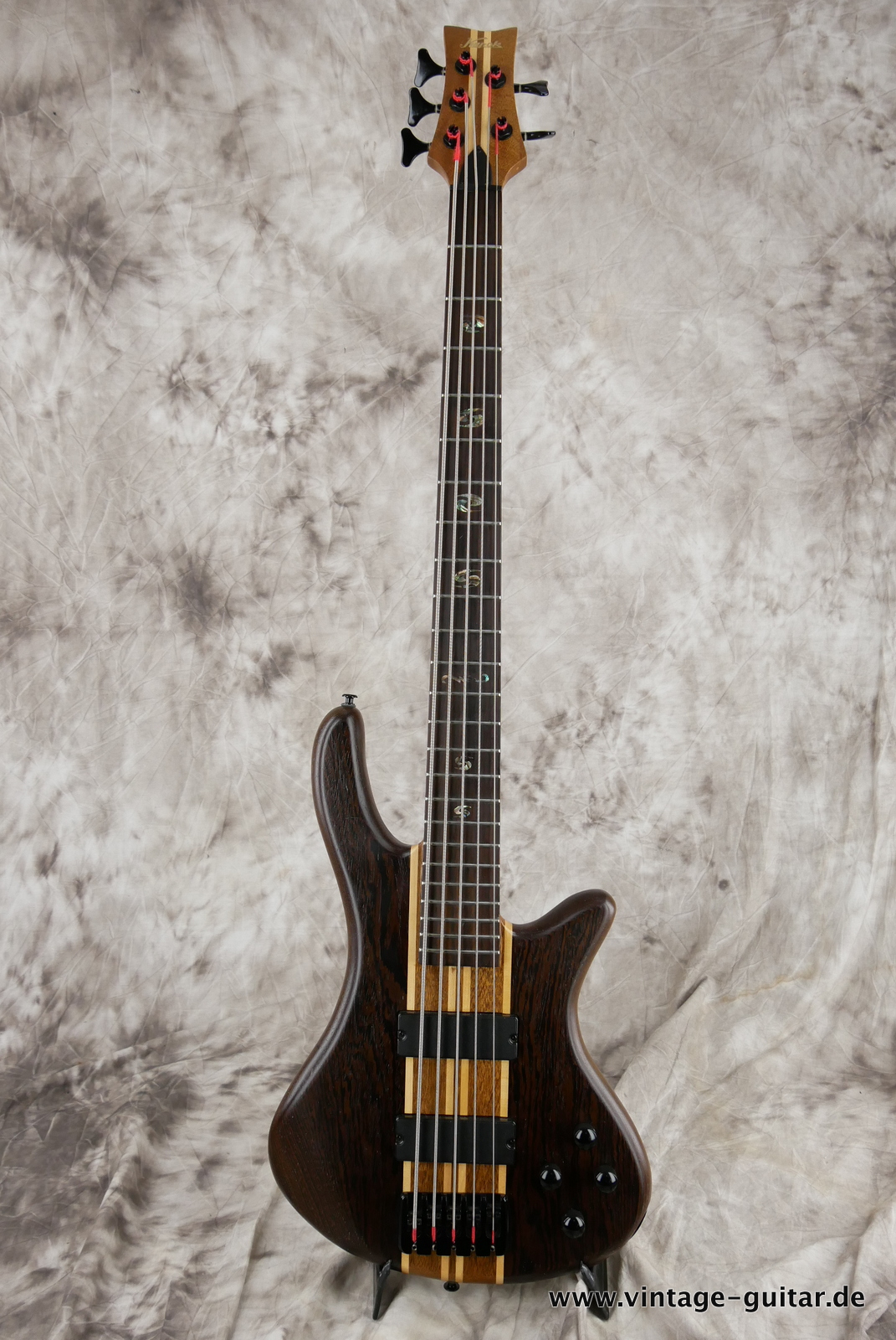 Kopak_5_string_Bass_China_2010-001.JPG