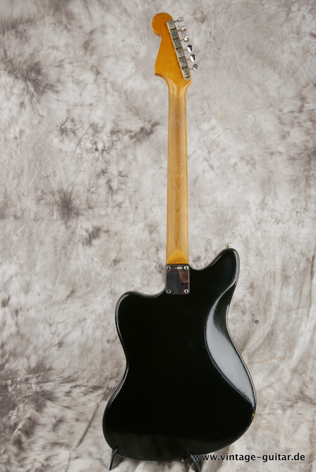 img/vintage/5505/Fender_Jazzmaster_black_mods_USA_1965-002.JPG