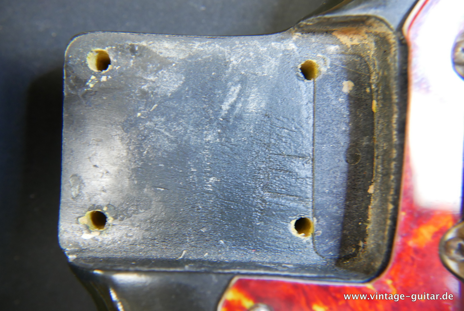 img/vintage/5505/Fender_Jazzmaster_black_mods_USA_1965-019.JPG